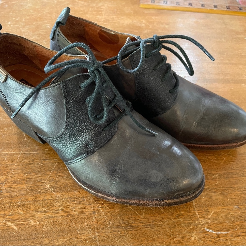 PIKOLINOS Gray Ankle Boots with Classic Design